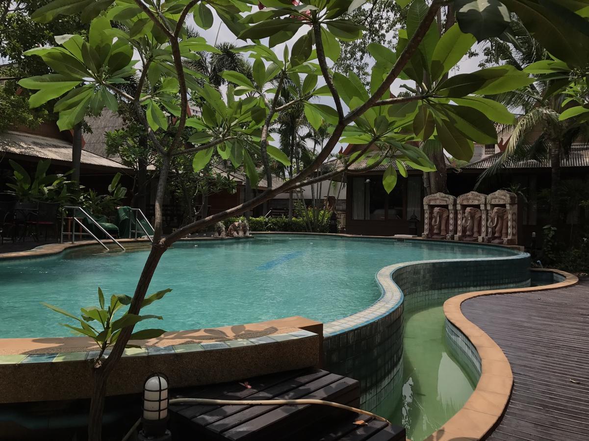 The Imperial Home Hotel Pak Kret Esterno foto