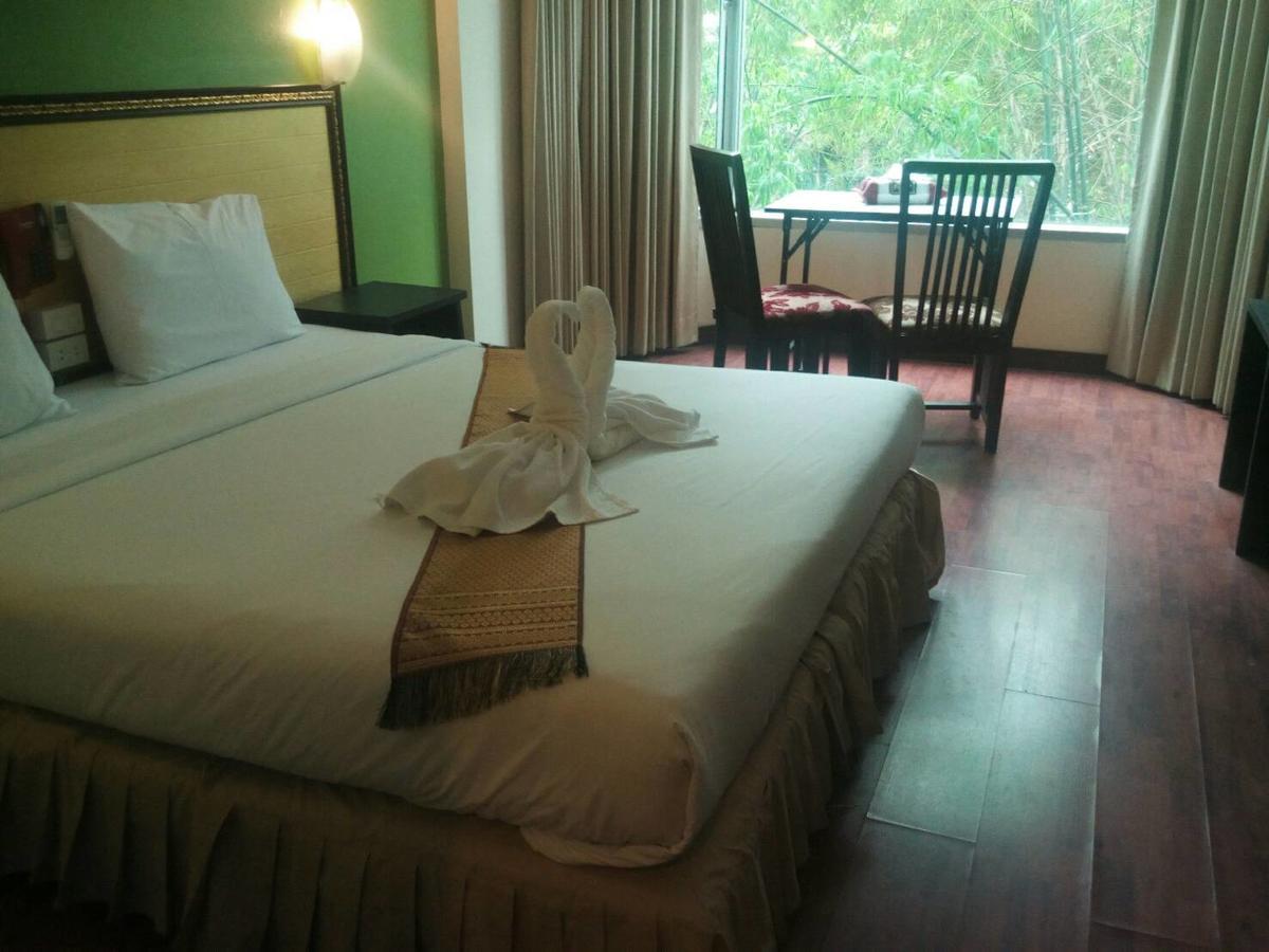 The Imperial Home Hotel Pak Kret Esterno foto