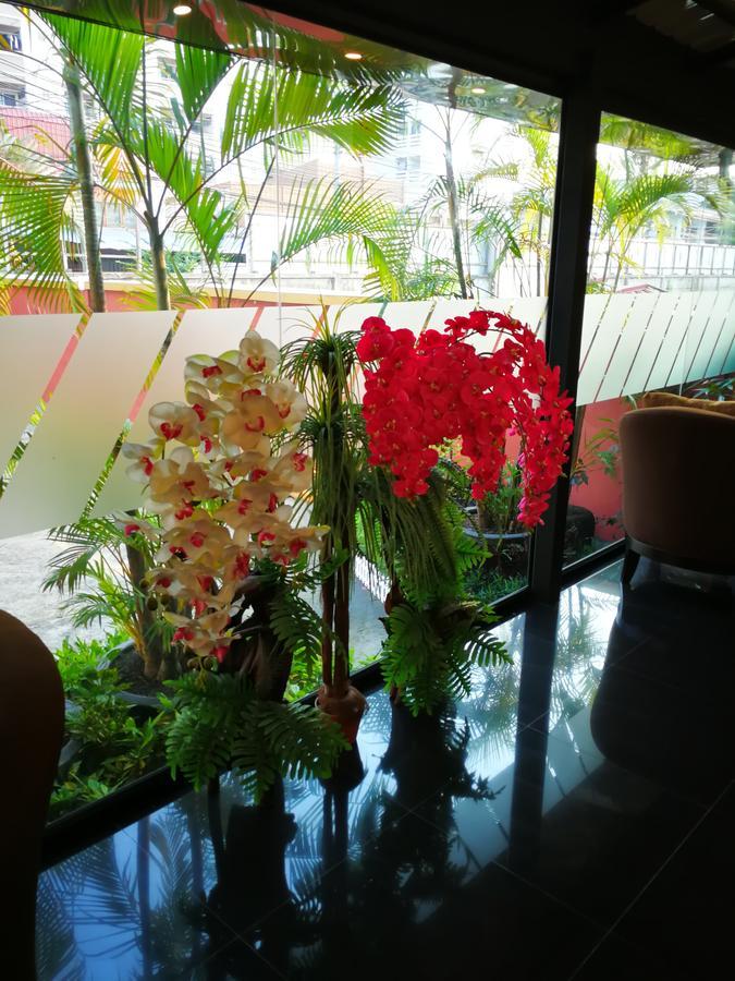 The Imperial Home Hotel Pak Kret Esterno foto